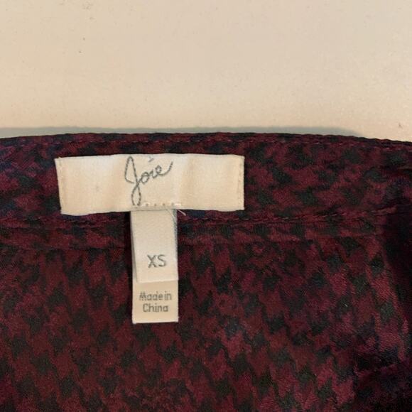 Joie Shirt Womens XS Extra Small Burgundy Mintee Houndstooth Hidden Buttons - Picture 11 of 14